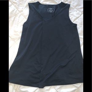 Oiselle black Mesh Up drape tank size 10